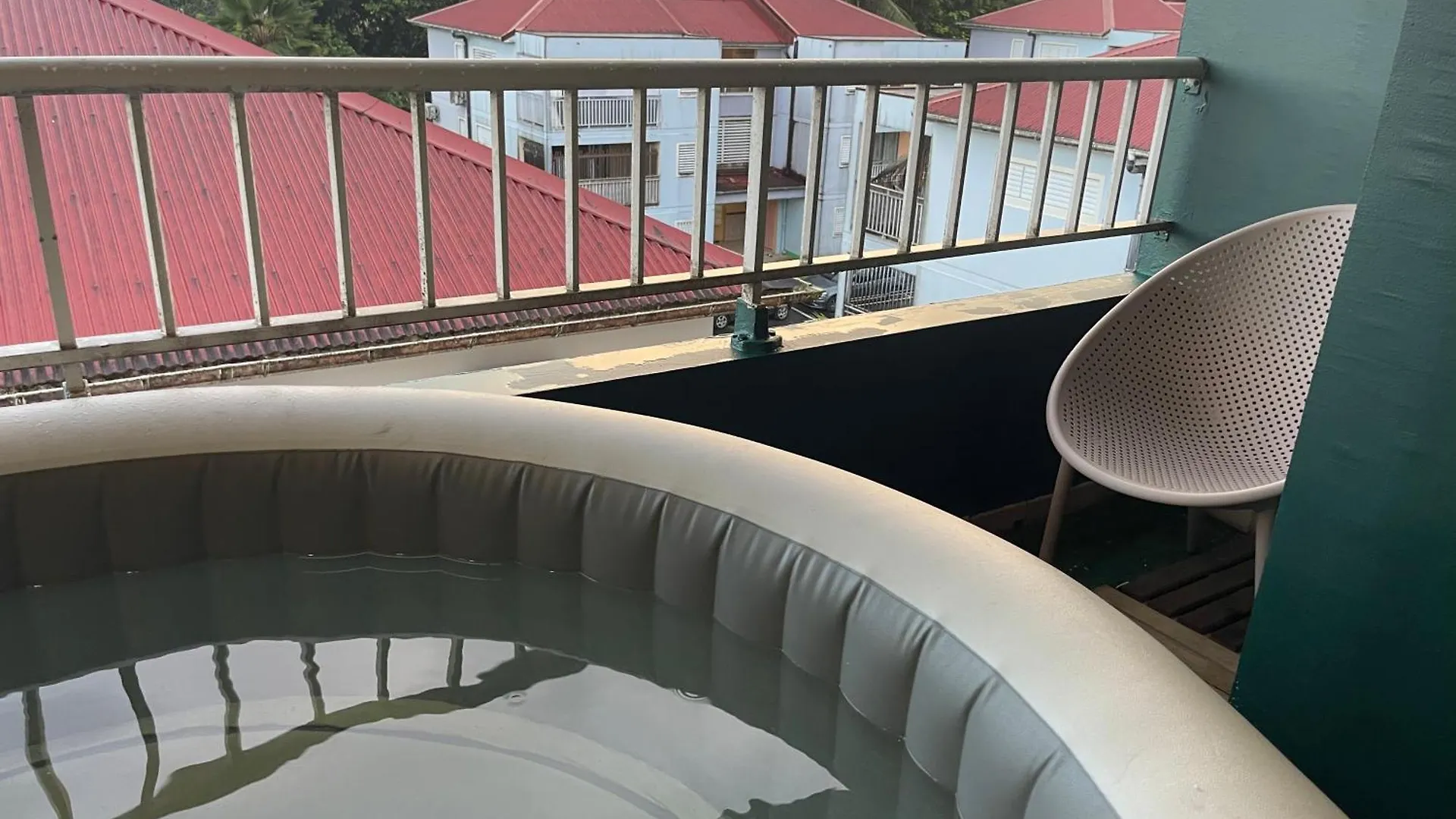 Appart Spa 20 Min Port Croisiere Et Aeroport Sainte-Rose Apartman